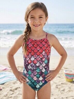 Honisen girls' one-piece swimsuit with a multicolored mermaid scale pattern